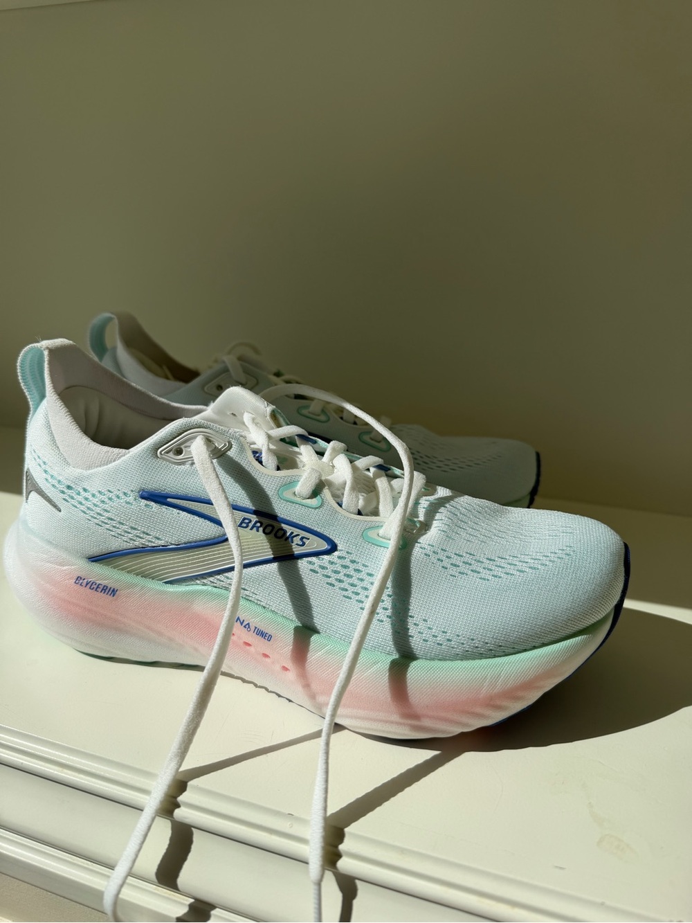 Brooks Women's Glycerin 22 White with Mint and Pink Gradient Running Shoes
